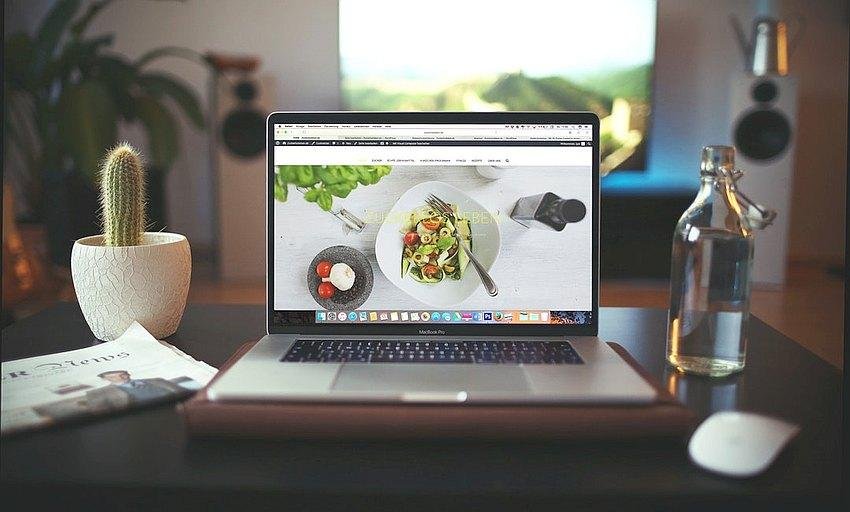 top must-have website features